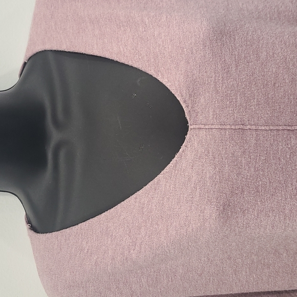 EUC-Cozy lilac sweater - Picture 3 of 4